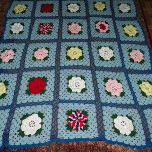 Vintage Wool Granny Square King Knit Blanket 90 x 152 Inches 3D Flower Blue